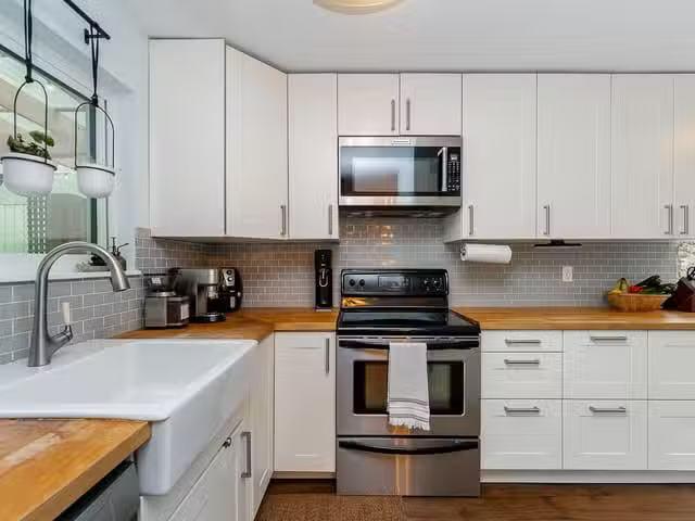 House for sale in Coquitlam, Coquitlam, 3005 Firbrook Place, 2.