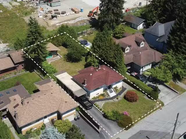 House for sale in Coquitlam, Coquitlam, 627 Harrison Avenue, 2.