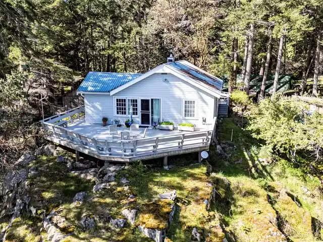 House for sale in Cortes Island, 1410 Red Granite Rd, 1033857