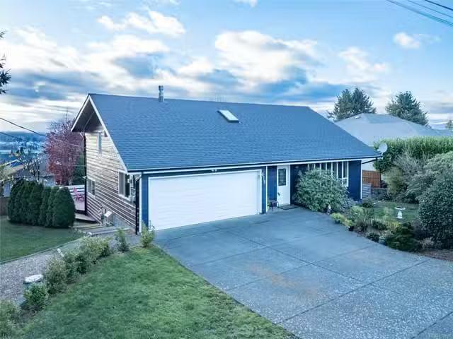House for sale in Courtenay, 675 Evergreen Ave, 1038037