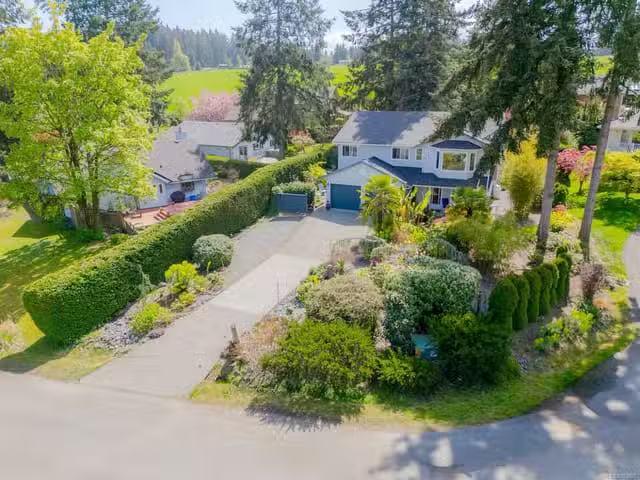 House for sale in Cowichan Bay, 1345 Garrett Pl, 1033826