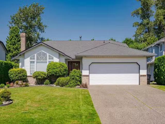 House for sale in Cloverdale BC, Surrey, Cloverdale, 18565 62.