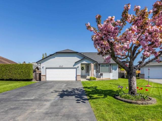 House for sale in Cloverdale BC, Surrey, Cloverdale, 19227 59.