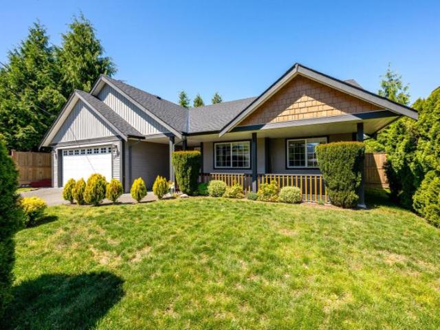 House for sale in Cumberland, Cumberland, 2838 Ulverston Ave.