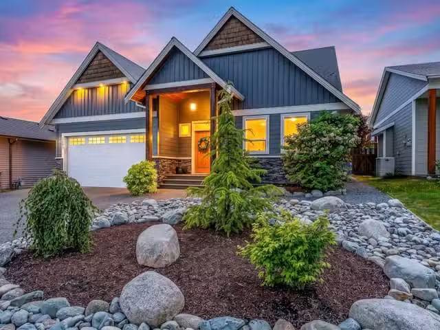 House for sale in Cumberland, 2593 Kendal Ave, 1040039