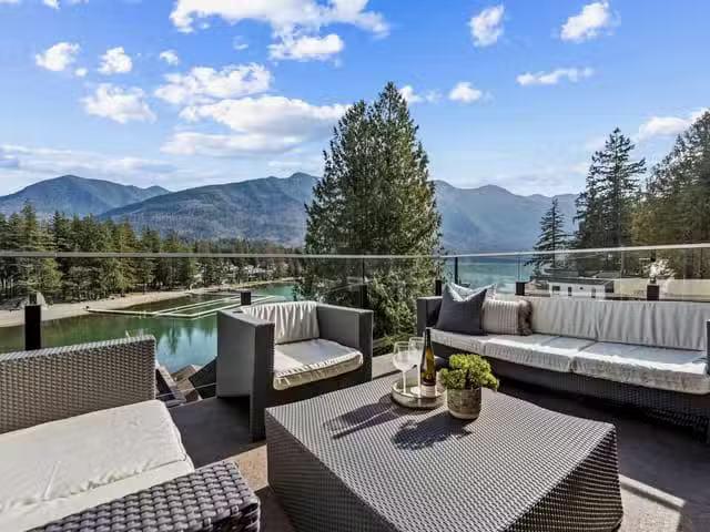 House for sale in Cultus Lake, Cultus Lake & Area, 309 Munroe.