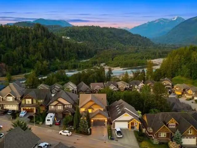 House for sale in Cultus Lake, Cultus Lake & Area, 5068 Chitte.