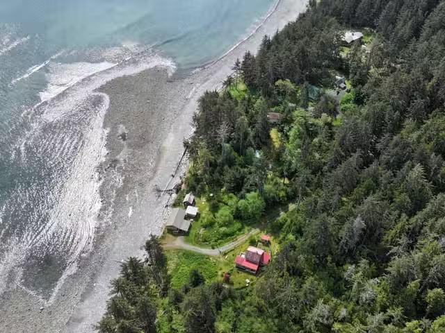 House for sale in Daajing Giids Rural, Prince Rupert, 556 Davi.