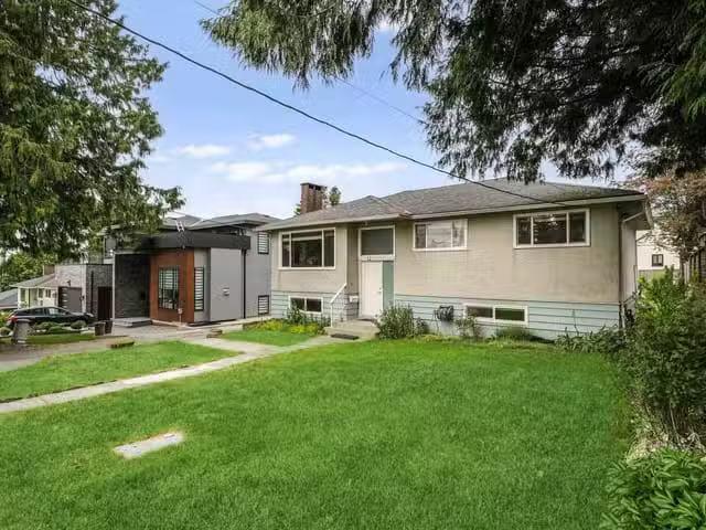 House for sale in Delta, N. Delta, 11181 90 Avenue, 263157033