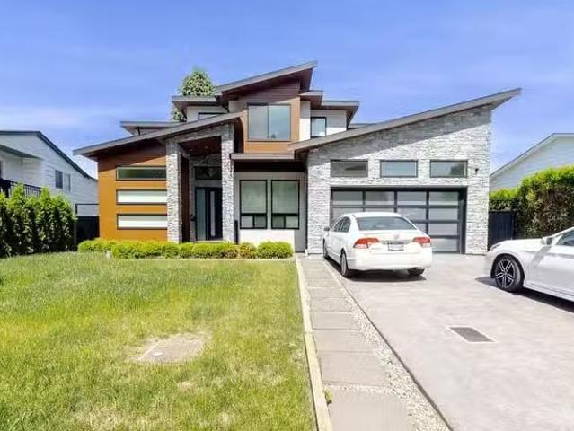 House for sale in Delta, N. Delta, 7002 W Brewster Drive, 2631.