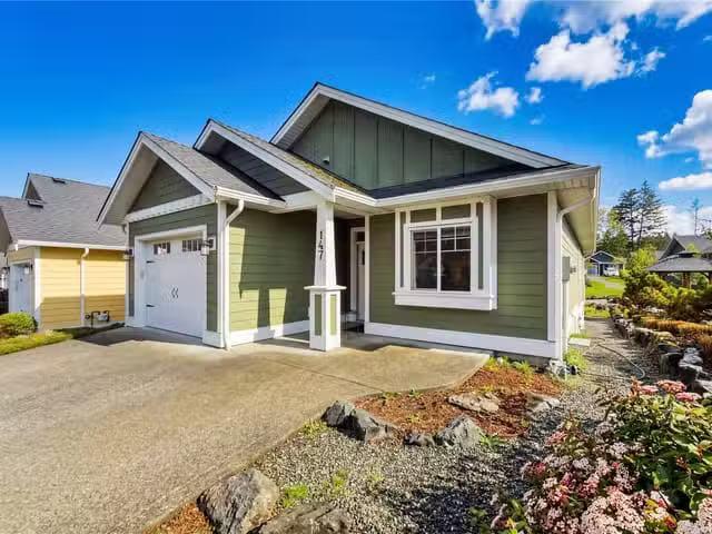 House for sale in Duncan, 147 Village Way, 1032501