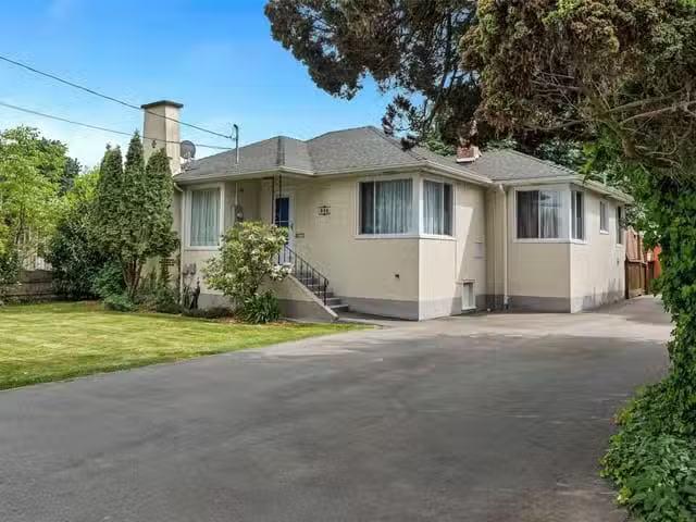 House for sale in Duncan, 636 Coronation Ave, 1037767