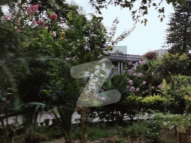House For Sale In F 8/3