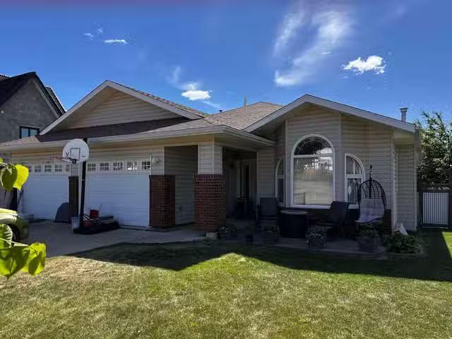 House for sale in Fort Nelson, Fort Nelson, 5512 Minnaker Cres.