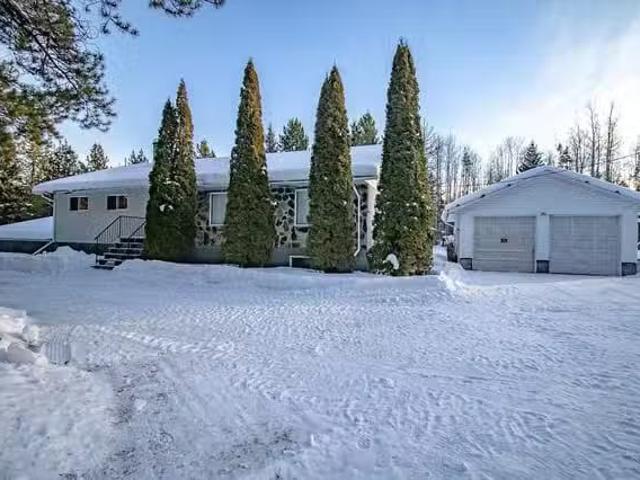 House for sale in Fort St. James, Fort St. James, 11701 Sowche.