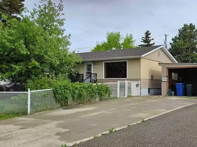 House for sale in Fort St. John, Fort St. John, 9204 99 Avenue.