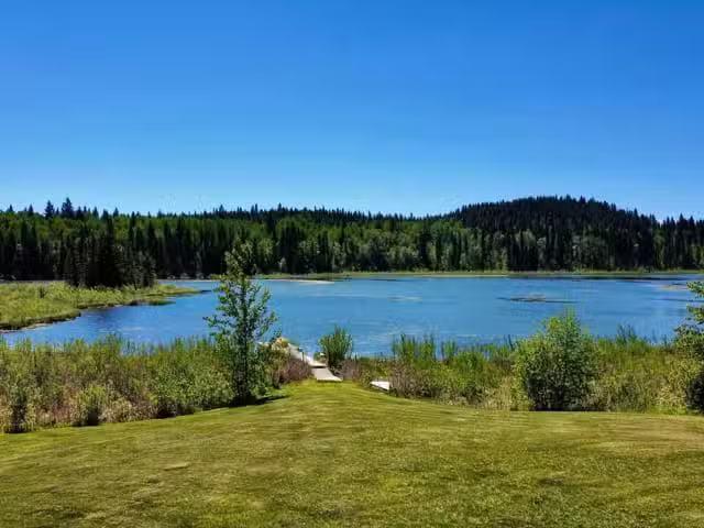 House for sale in Forest Grove, 100 Mile House, 4015 Ruth Lake.