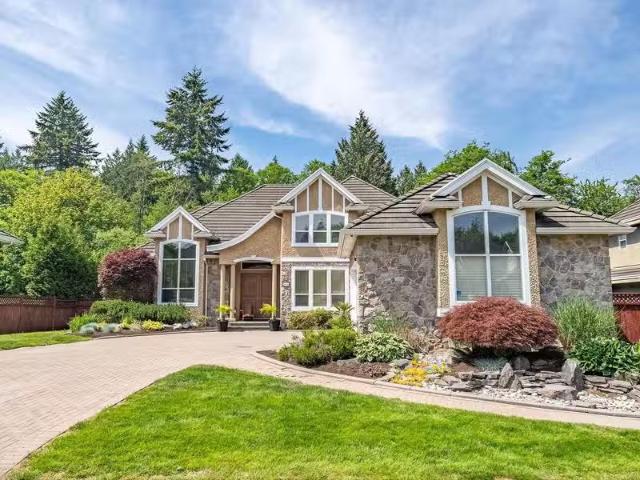 House for sale in Fleetwood Tynehead, Surrey, Surrey, 16871 87.