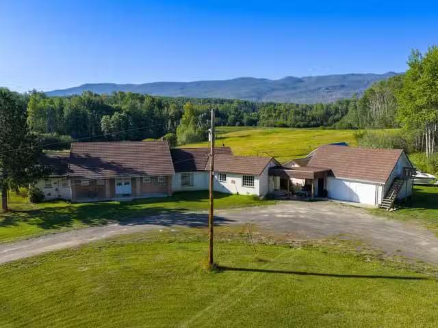 House for sale in Fraser Lake, Vanderhoof And Area, 5343 Nithi.