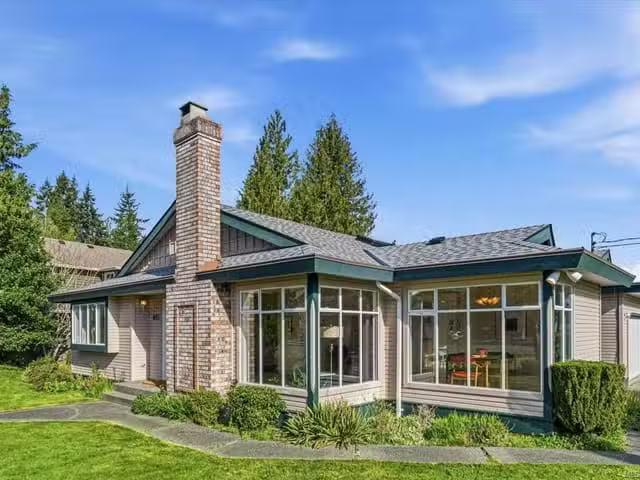 House for sale in French Creek, 1095 Pepper Pl, 1032800