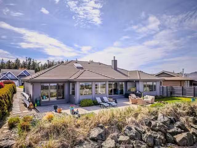 House for sale in French Creek, 1701 Admiral Tryon Blvd, 1033331