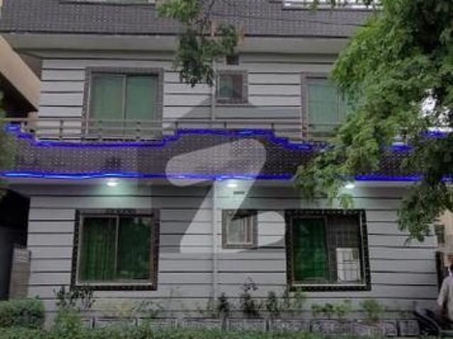 House For Sale In G 13/1 25x40 main double road Corner G 13/1