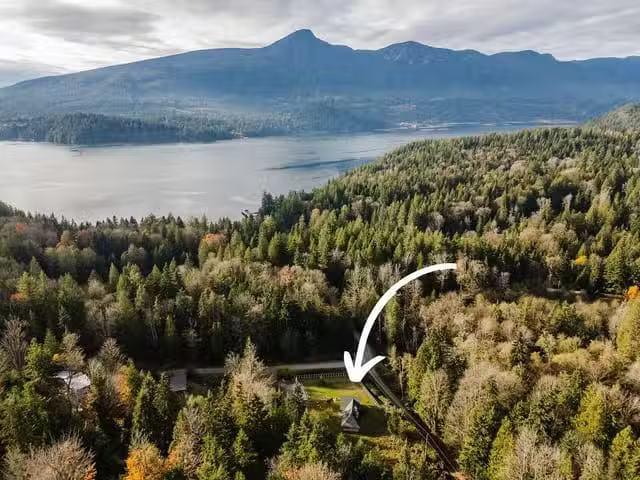 House for sale in Gambier Island, Sunshine Coast, 650a Dulcie.