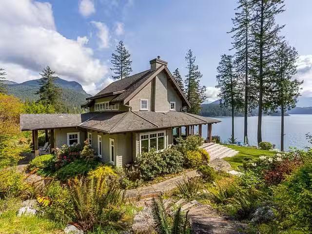 House for sale in Gambier Island, Sunshine Coast, 766 the Grov.