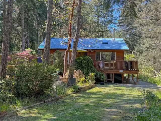House for sale in Gabriola Island, 1085 Sansom Rd, 1031843