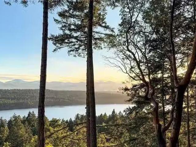 House for sale in Gabriola Island, 1095 Coats Dr, 1024692