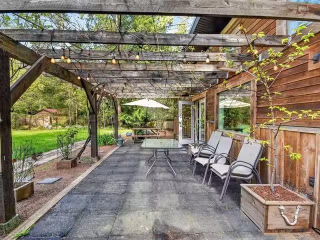 House for sale in Gabriola Island, 1208 North Rd, 1032848