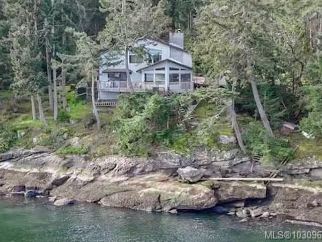 House for sale in Gabriola Island, 130 Easthom Rd, 1030963