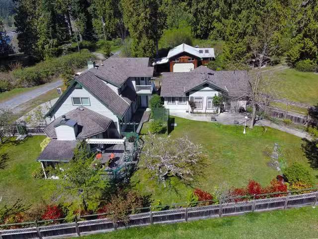 House for sale in Garden Bay, Sunshine Coast, 13282 Keelson Ro.