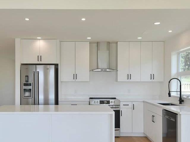 House for sale in Gibsons Area Gibsons Sunshine Coast 1097 Celia Crescent 262798800