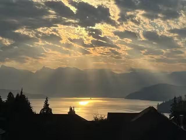House for sale in Gibsons, Sunshine Coast, 605 Woodland Avenue.