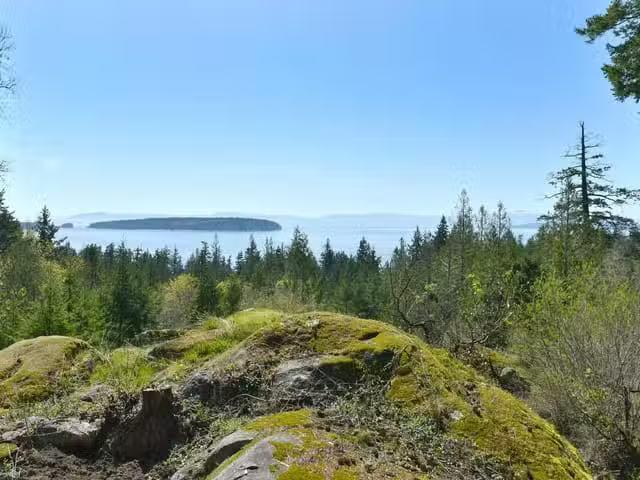 House for sale in Halfmoon Bay, Sunshine Coast, 10741 Wood Bay.
