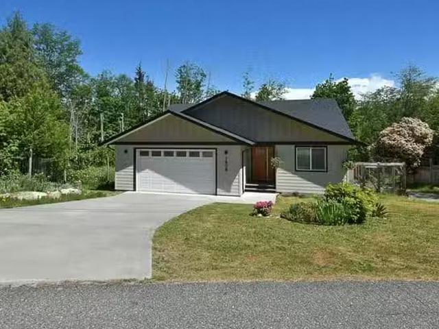 House for sale in Halfmoon Bay, Sunshine Coast, 7808 Eagle Dri.
