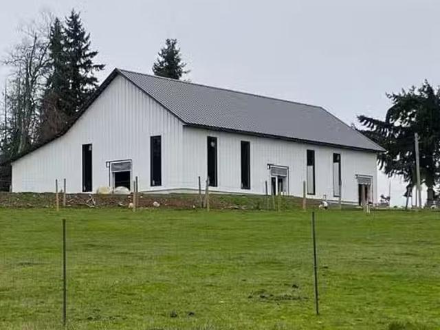 House for sale in Hilliers, 981 Pratt Rd, 1040318
