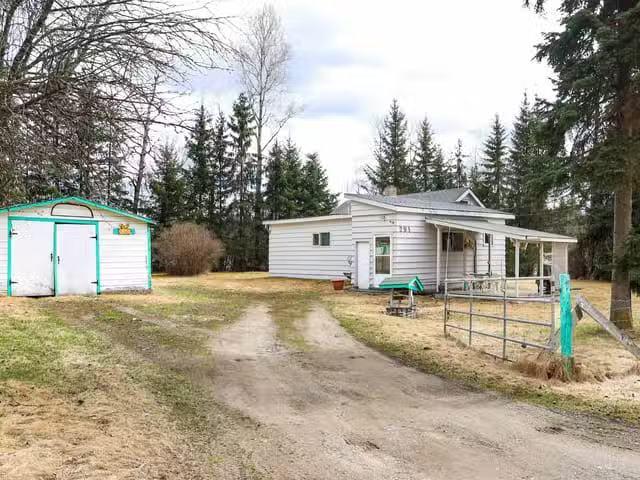 House for sale in Hixon, PG Rural South, 291 Hixon Creek Road.