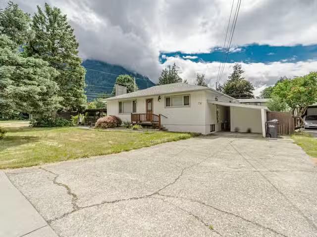 House for sale in Hope, Hope & Area, 776 7th Avenue, 263156930