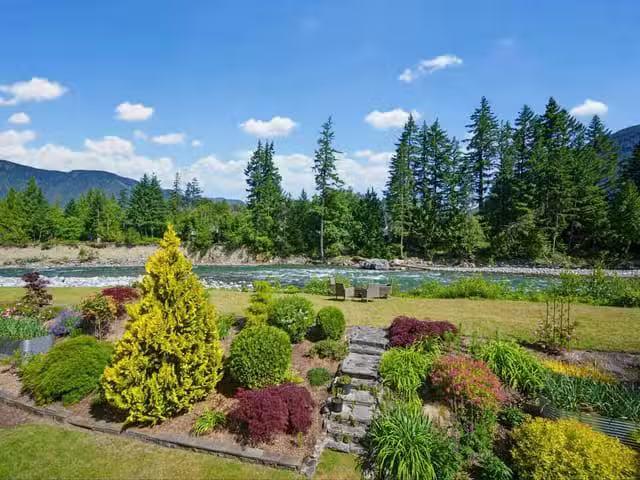 House for sale in Hope, Hope & Area, 120 Robertson Crescent, 2.