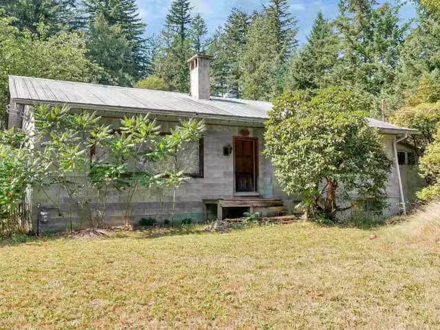 House for sale in Hope, Hope & Area, 20107 Beacon Road, 263132.