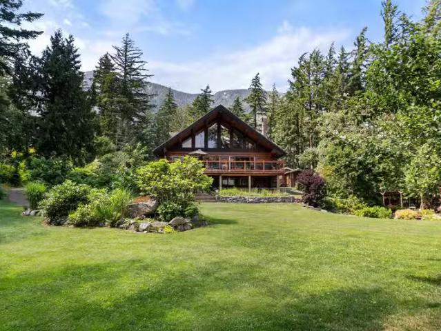 House for sale in Hope, Hope & Area, 21360 Landstrom Road, 262.