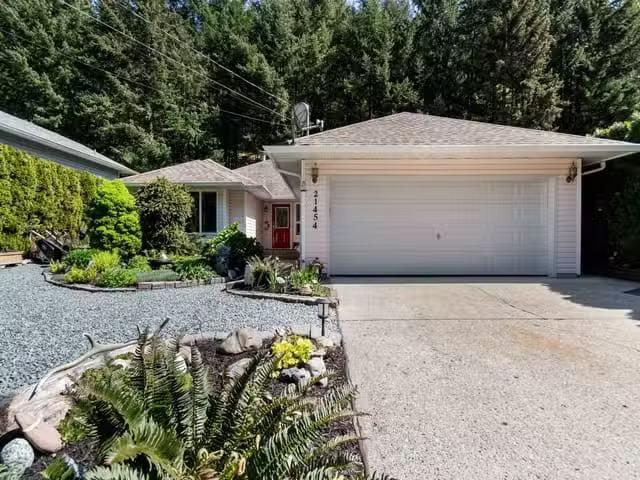 House for sale in Hope, Hope & Area, 21454 Richmond Drive, 263.