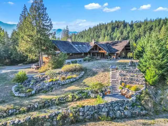 House for sale in Hope, Hope & Area, 21800 Union Bar Road, 263.