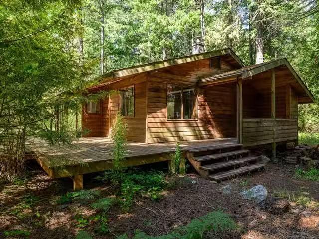 House for sale in Hornby Island, 6535 St Johns Point Rd, 1039728