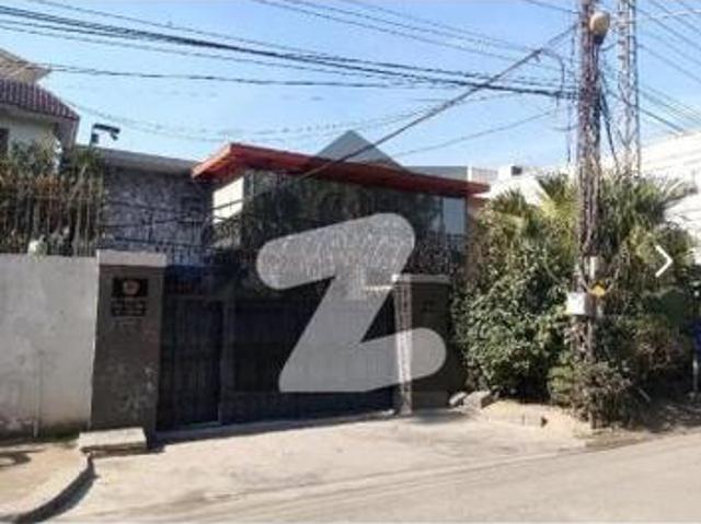 House For Sale In Ideal Location In Gulberg 3 Block C3