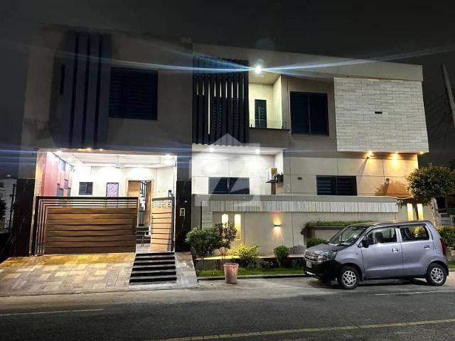 House For Sale In Ismail Valley