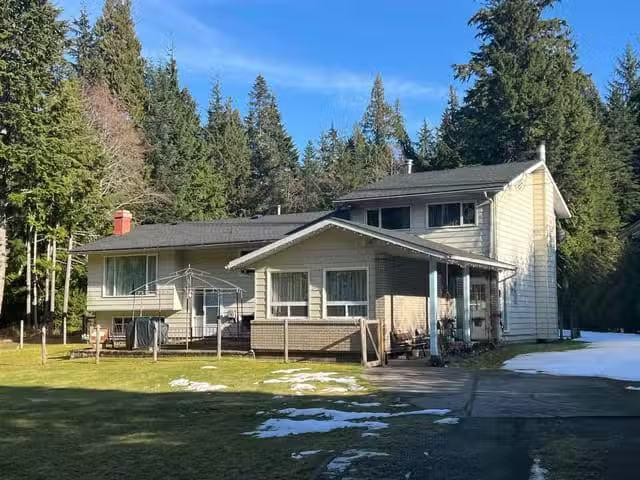 House for sale in Kitimat, Kitimat, 196 Chinook Avenue, 263126.