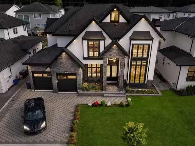 House for sale in Langley, Langley, 19718 33 Avenue, 263143395